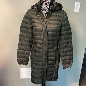 32 Degrees
Ultra-Light Hooded Down Jacket